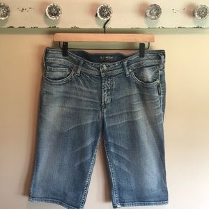 SILVER JEANS WOMEN’S SUKI BERMUDA SHORTS, SIZE33.